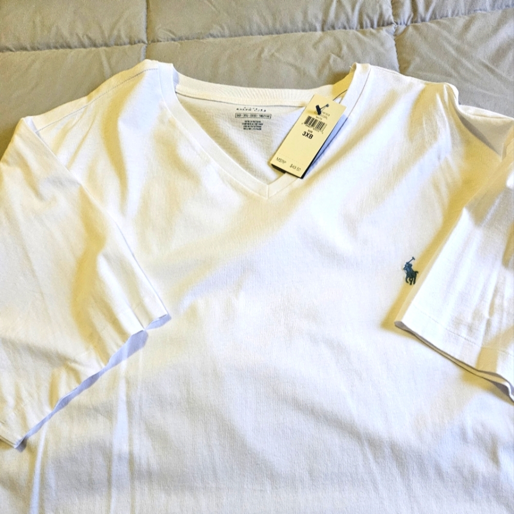 Men's t shirt